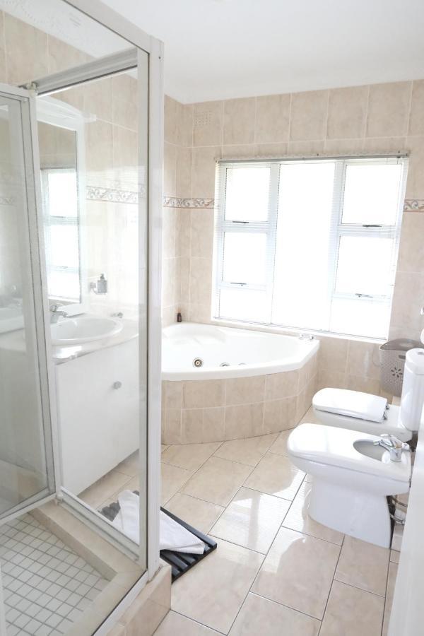The Whitehouse Bed And Breakfast Durban Extérieur photo